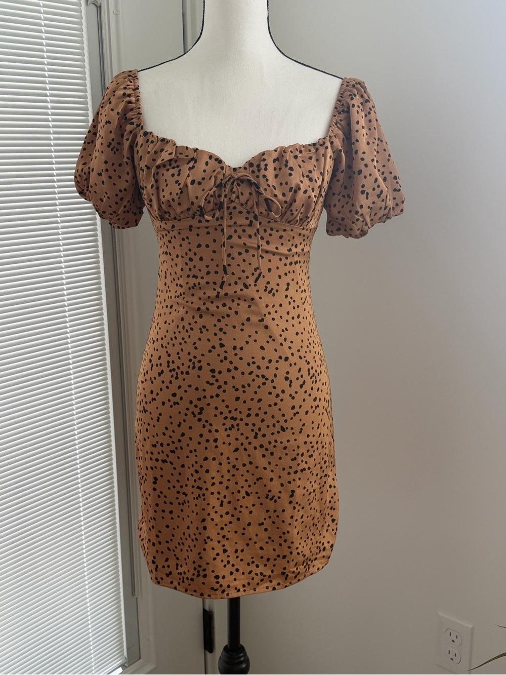 Brown Polka Dot Puff Sleeve Mini Dress